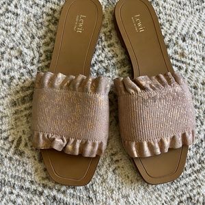 Lewit shoes